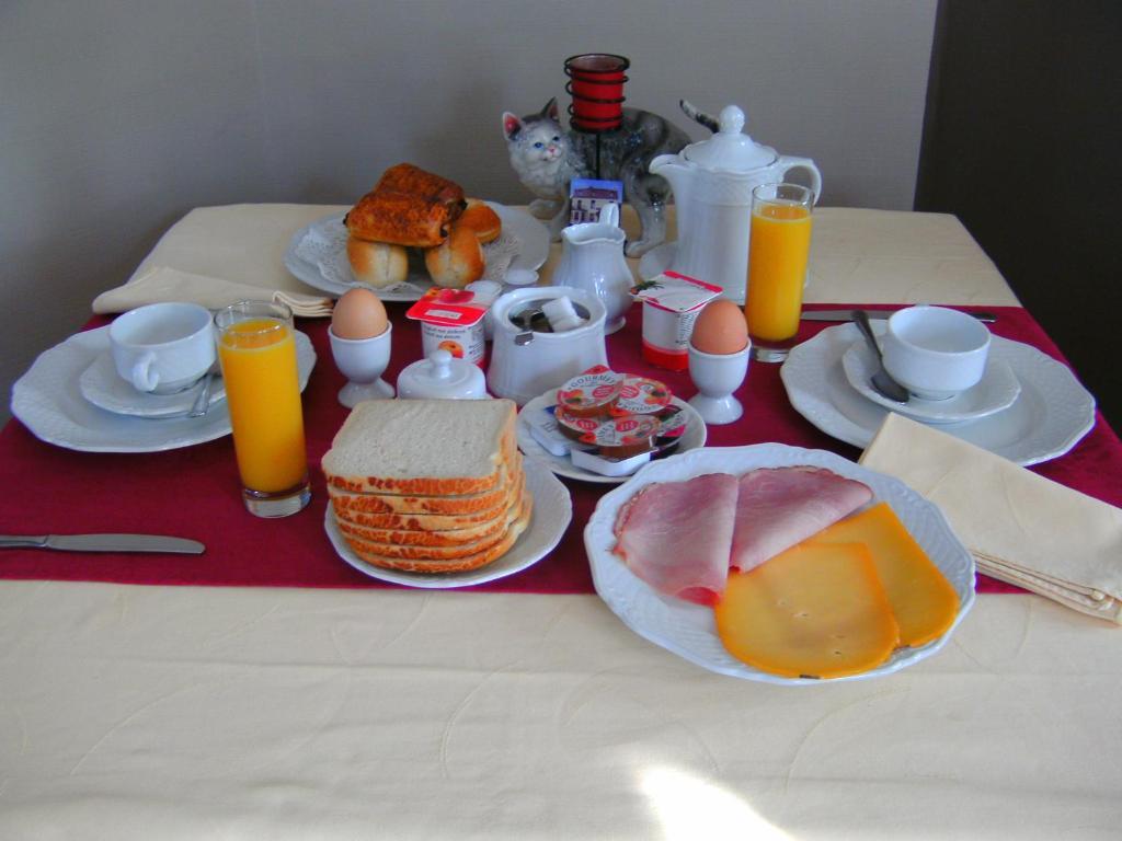 B&B Le Petit Normand ชัลเลย์ ภายนอก รูปภาพ